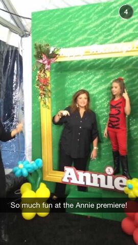 File:Mackenzie Abby Annie 2.jpg