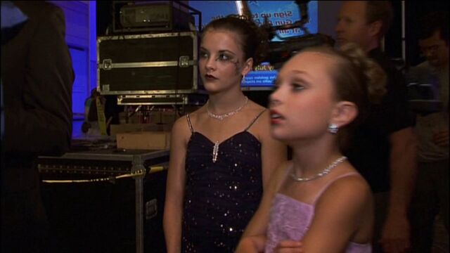 File:Love on the Dance Floor 26-45.jpg