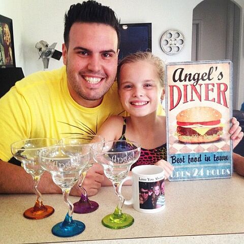 File:Angels Diner.jpg