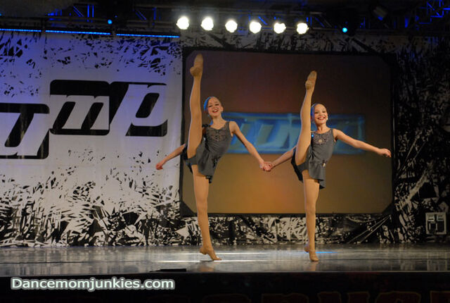 File:JUMP-Maddie-Chloe-03.jpg