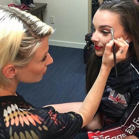 File:629 Kendall makeup.jpg