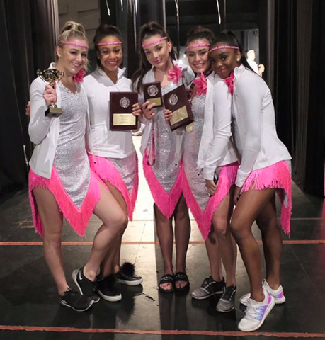 File:724 Girls After Awards.png