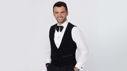 File:Tony Dovolani 20.jpg