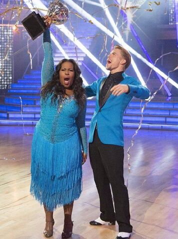 File:Amber-riley-derek-hough-mirror-ball.jpg