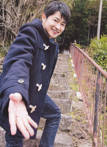 File:Hiro Shimono.jpg