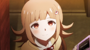 Chiaki sonriendo a Hajime.png