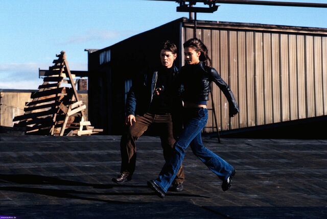 File:Dark Angel Stills 04.jpg