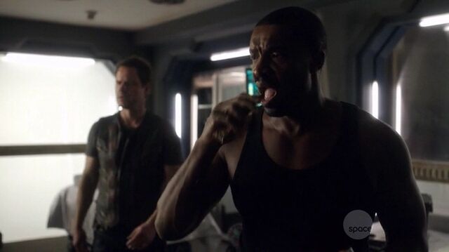 File:S01e01 196.jpg
