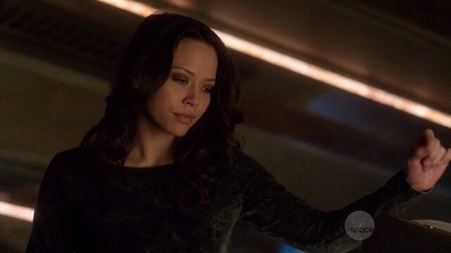 File:S01e01 532.jpg