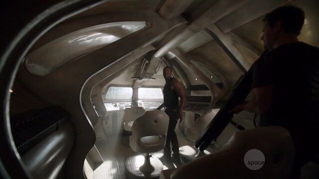 File:S01e01 118.jpg