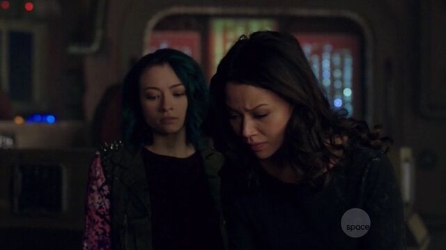File:S01e01 105.jpg