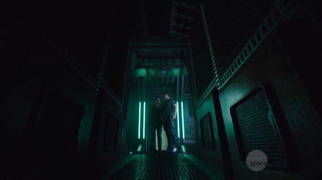 File:S01e01 322.jpg