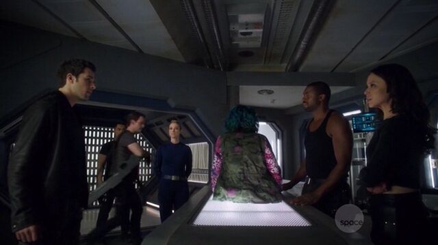 File:S01e01 346.jpg