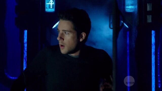 File:S01e01 19.jpg