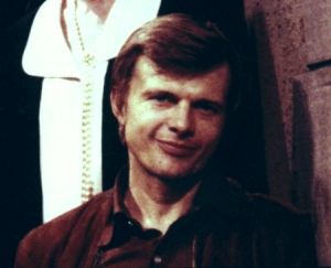 File:Willie looking adorable.jpg