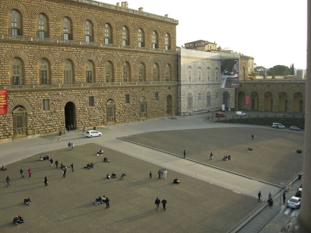 File:Piazza de pitti 00.jpg