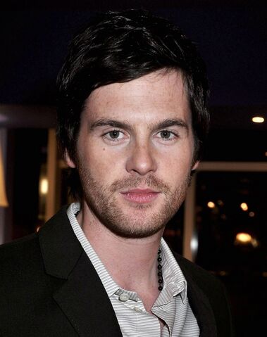 Archivo:Tom-riley-irish-premiere-happy-ever-afters-01.jpg