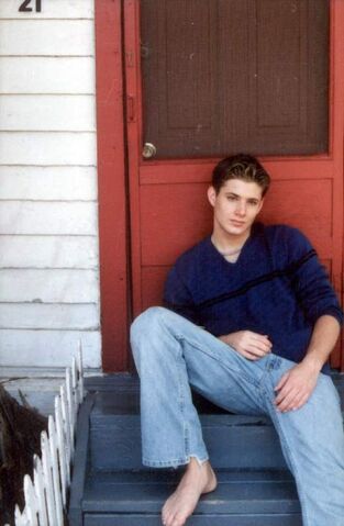 File:Jensen Ackles 1998 by Sheryl Nields-08.jpg