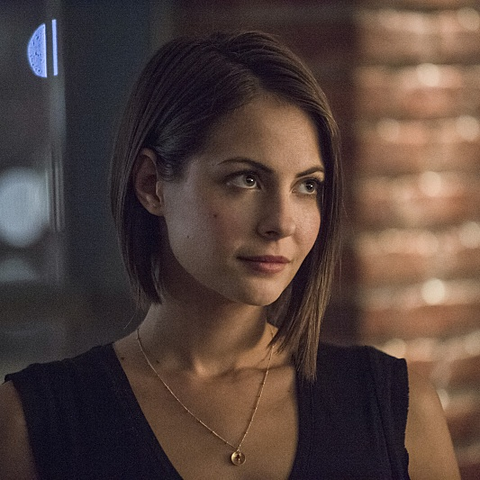 Datei:Thea Queen.png