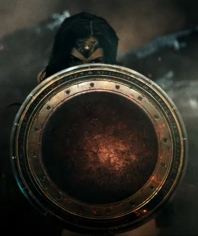 File:Wonder Woman's shield.png