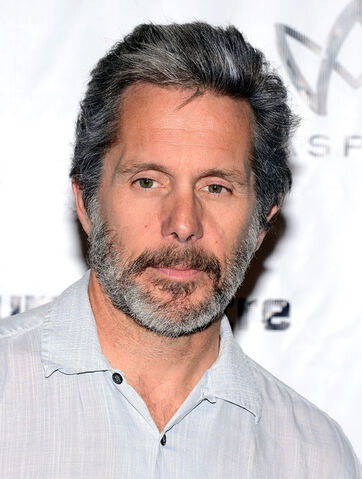 File:Gary Cole.jpg