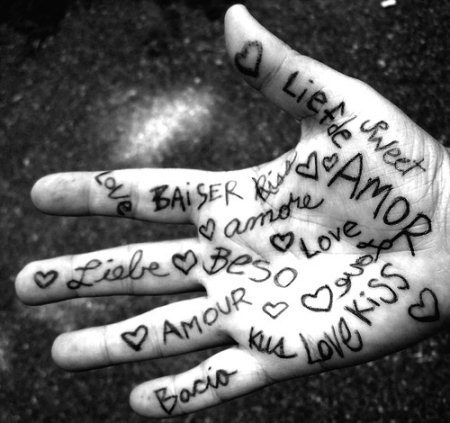 File:Peace-love-hand-sweet.jpg