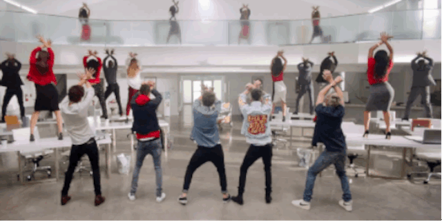 File:One-direction-video-20.gif