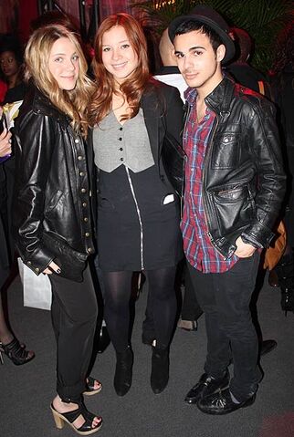 File:Lauren, stacey, and adamo.jpg
