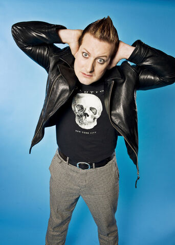 File:Tre-Cool-Photoshoot-green-day-8118894-699-979.jpg