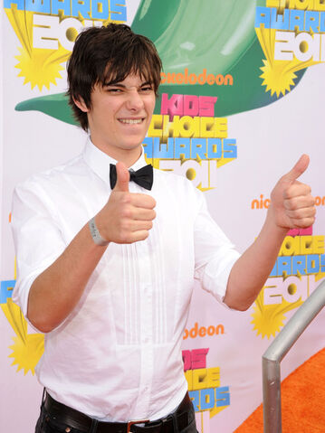File:Devon+Bostick+Nickelodeon+24th+Annual+Kids+z97DKh35s16l.jpg