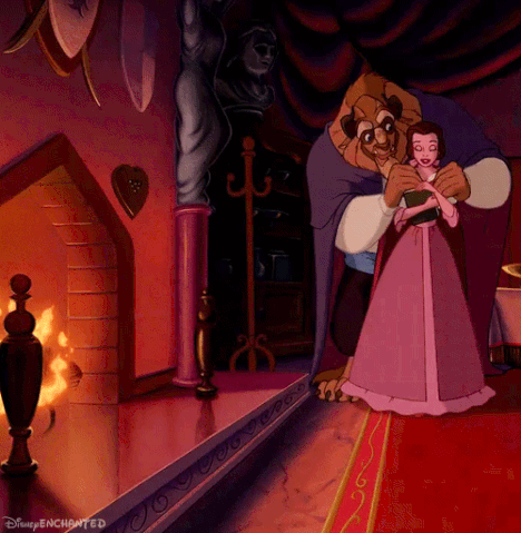File:Belle Adam necklace.gif