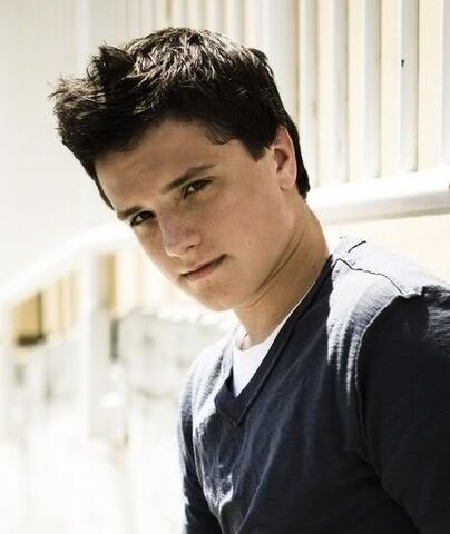 File:Josh hutcherson hair.jpg