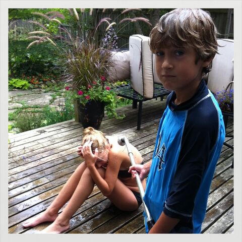 File:Olivia and her brother.jpg