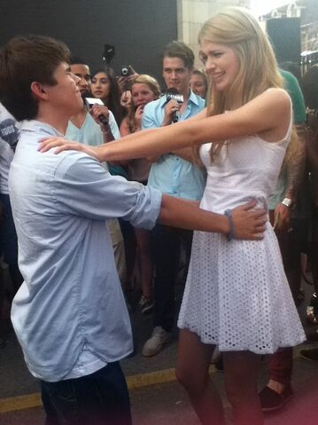 File:Dylan and sarah.jpeg