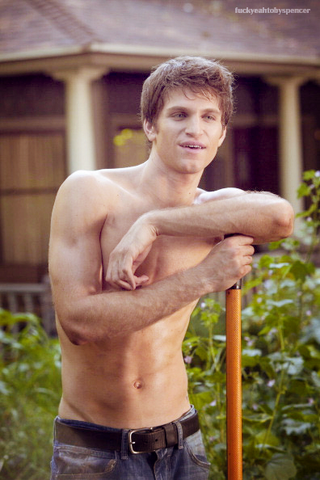 File:Tumblr ly4r0hTPqQ1qe7g3bo1 400.png