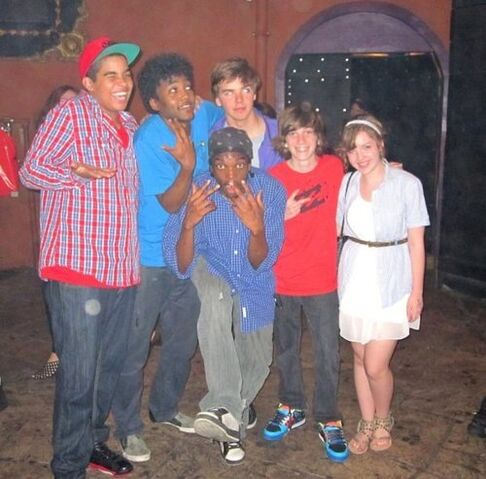 File:Aislinn, sam, aj.jpg