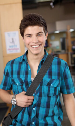 File:Drew Torres.jpg