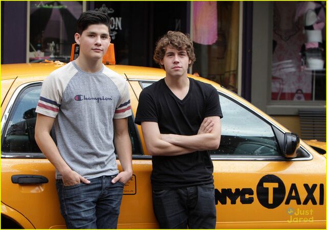 File:Eli&ZigNYC.jpg