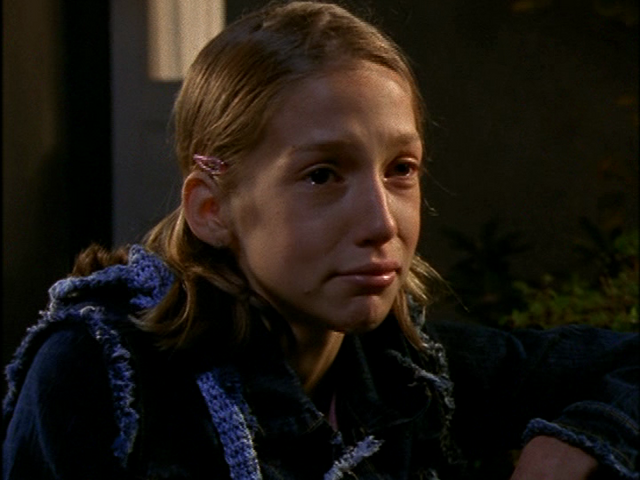 File:Emma crying.png