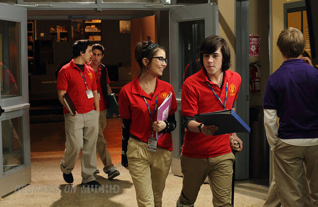 File:Degrassi-episode-1109-08.jpg
