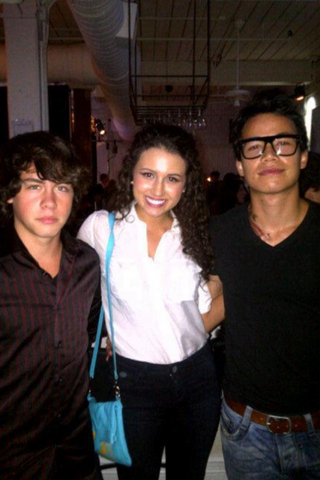 File:Tumblr lqcdoiyAxf1qgpv1do1 500.png