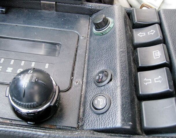 File:HeatedSeatSwitches.jpg