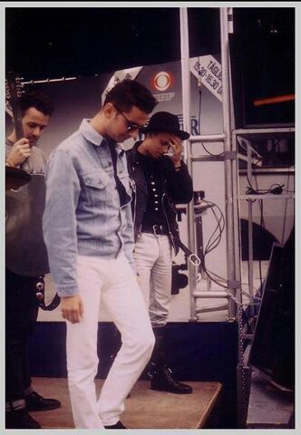 File:DaveGahan-05.jpg