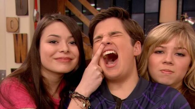 File:PICKYOURFRIENDSNOSE.jpg