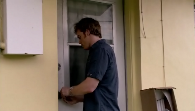 Archivo:1x01 Dexter 67.png