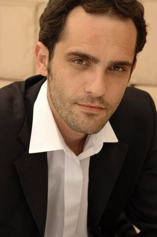 File:Rasha DH5 actor.jpg