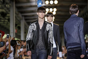 SS15-Milan-Mens-Black-Gold-catwalk-00