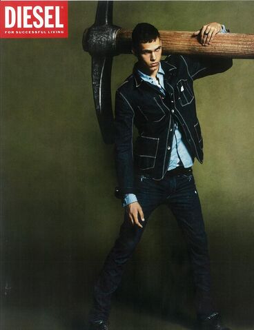 File:SS12-campaign-hammer2.jpg