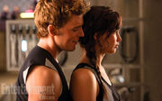 Catching-fire-finnick katniss.jpg