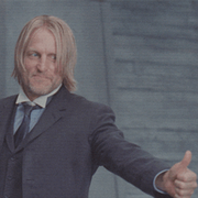 Haymitch-Thumbs-Up.png